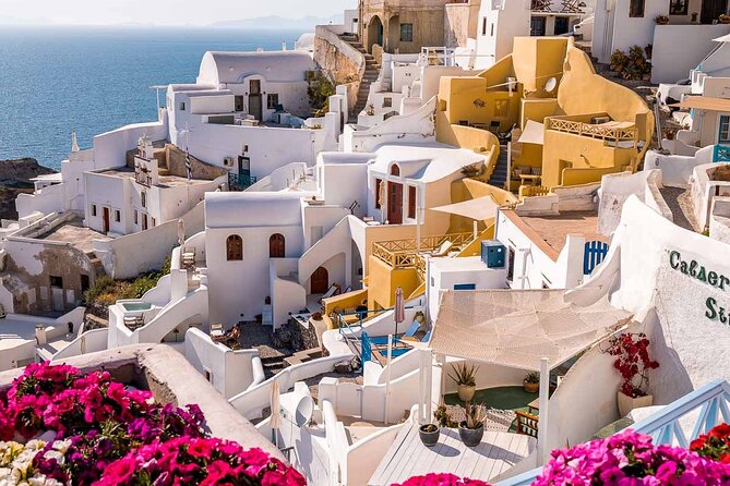 4 Hour Private Guided Tour in Santorini