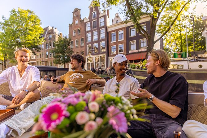 2 Hour Exclusive Canal Cruise: Including Drinks & Live Guide - Specific Positive Reviews of the Canal Cruise