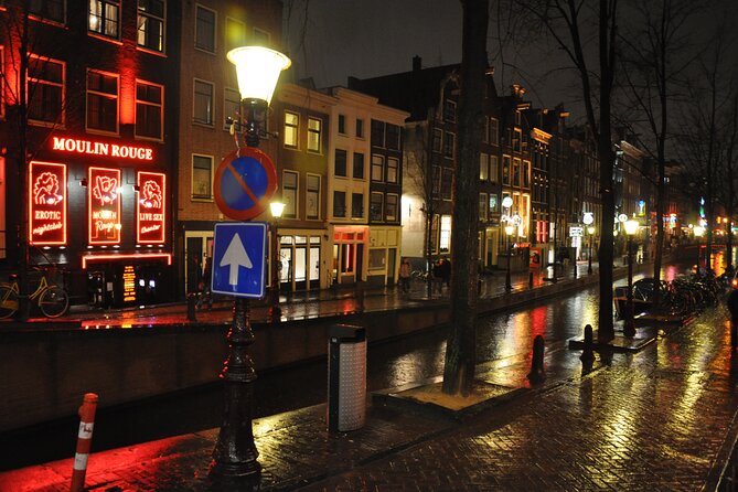 2-hour Red Light District and Old Town Walking Tour in Amsterdam - Local Culture and Traditions