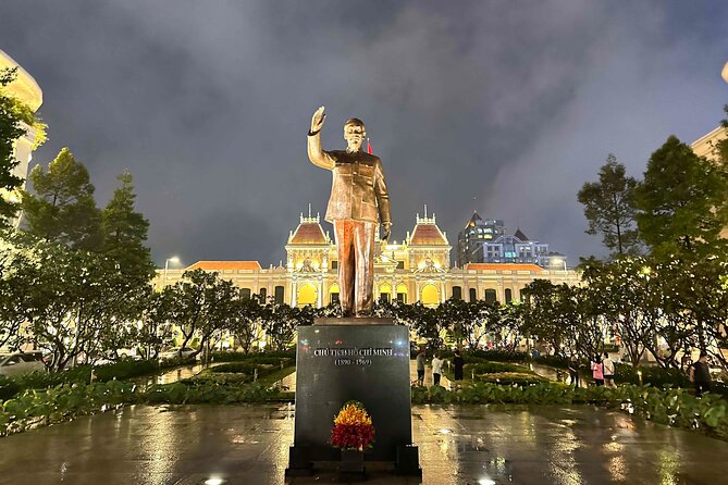 2 Hours Evening Walking Tour in Saigon With Professional Guide - Tips for a Memorable Experience