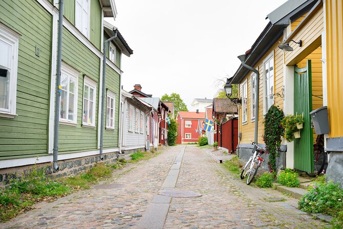 3-Hour Private Bike Tour in Stockholm - Expert Tour Guide