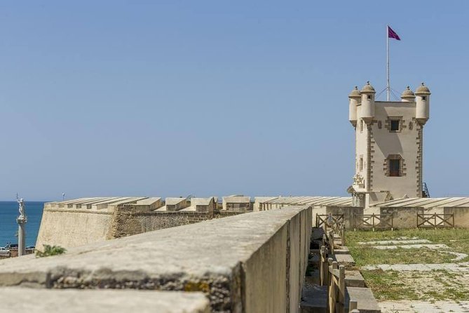 3-Hour Private Gastronomic and Cultural Cadiz Walking Tour - The Sum Up