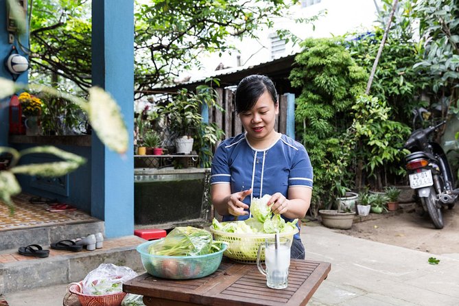 3-hour Traditional Vietnamese Home-Cooking Class in Da Nang - Interacting With Local Culture