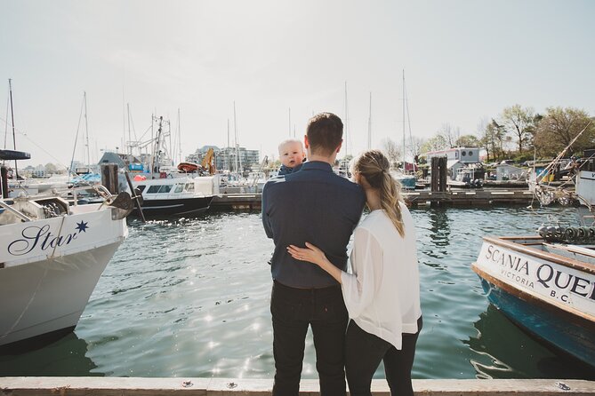 30 Minute Private Vacation Photography Session With Local Photographer in Victoria - Tips for Posing and Getting the Perfect Shots