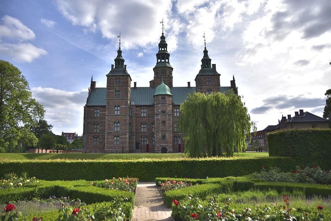 3h Walking Tour, Small Group Max 10 People Copenhagen - Small Group and Intimate Experience: Personalized Attention and Benefits