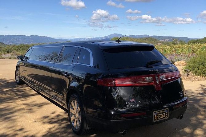 6-Hour Private Wine Country Tour of Napa in Lincoln MKT Limo (Up to 8 People) - Option to Select Wineries or Follow Guides Recommendations