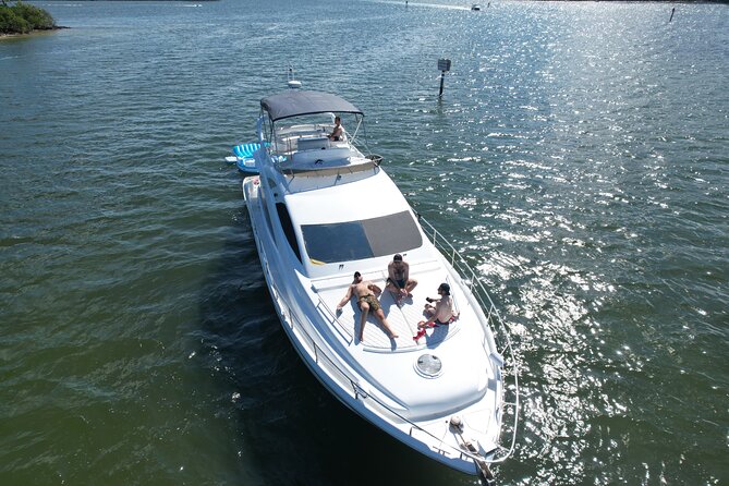 65ft Yacht Charter in Miami - Expectations and Accessibility