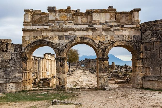 7 Days Turkey Tour Package: Istanbul, Cappadocia, Ephesus, Pamukkale - by Flight - Flight to Izmir: Connecting to Ephesus