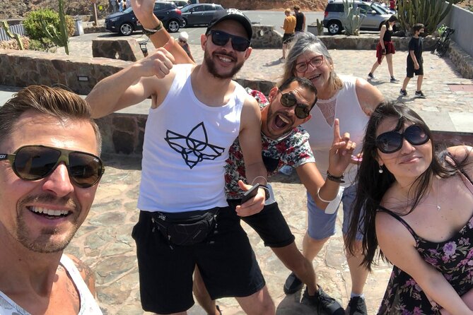 7-Hours Private Tour Volcanoes and Wine Region in the Canary Islands - Expert Guide and Island Knowledge