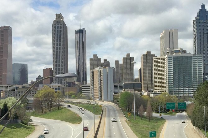 7-Hr the Walking Dead Private VIP Tour in Atlanta and Senoia With Transportation - The Sum Up