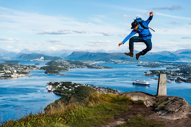 Alesund Sea Kayak and Hike Small-Group Tour With Lunch - Reviews
