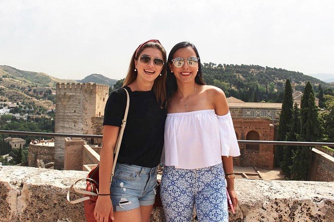 Alhambra & Nasrid Palaces Exclusive Guided Tour (Skip-the-Line) - The Sum Up