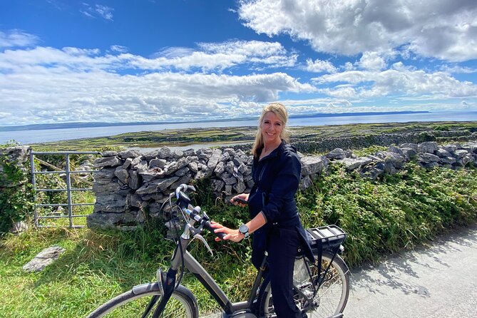 Aran Islands Bike Tour With Tea and Scones From Galway - Immerse in Traditional Irish Culture