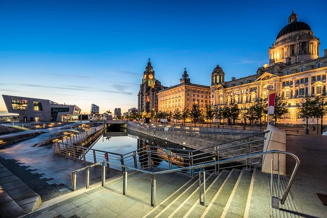 Arrival Private Transfer: Manchester Airport MAN to Liverpool in Business Car - Arrival Private Transfer