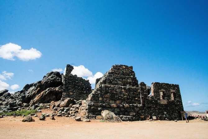 Aruba: Natural Bridge, Alto Vista, Aloe Factory, Ostrich Farm  - Oranjestad - Directions