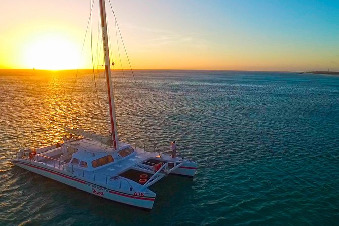 Aruba Sunset Sail With Appetizers and Open Bar - What to Expect
