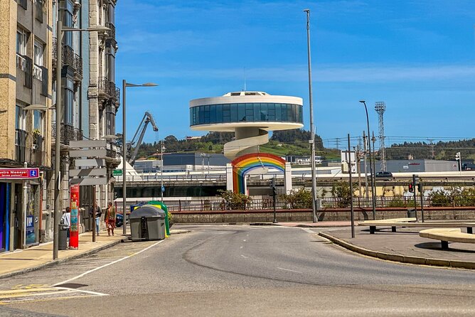Avilés Scavenger Hunt and Sights Self-Guided Tour - Tour Experience