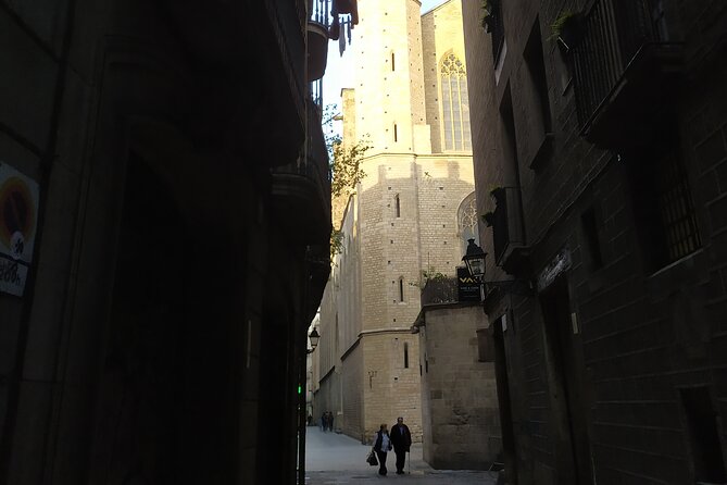 Barcelona Historical Walking Tour With Guide - Cancellation Policy for the Tour