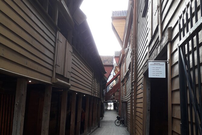 Bergen: Local Food Tasting & Excursion With a City View From the Top - Reviews
