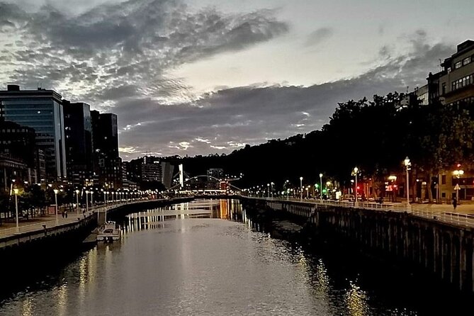 Bilbao Old Quarter Food and Drink Tour - Bar Hopping and Tastings