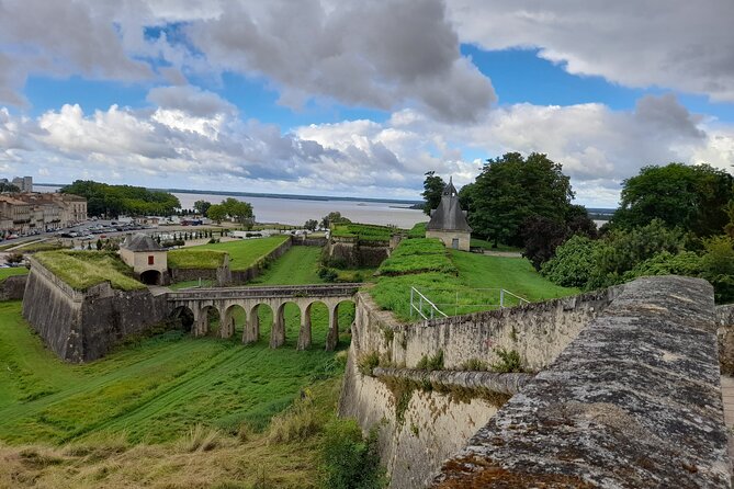 Blaye Citadel Unesco Site With a Wine Tasting Côte De Bourg - Vineyards and Wineries in the Region