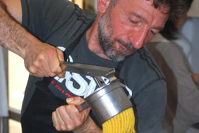 Bologna: Traditional Italian Pasta Cooking Class in Local Home - Good To Know