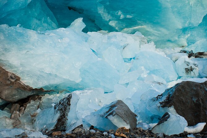 Canyons & Cave Paintings - 3hr Hike /Winter Ice Cleats Included - Expectations and Requirements