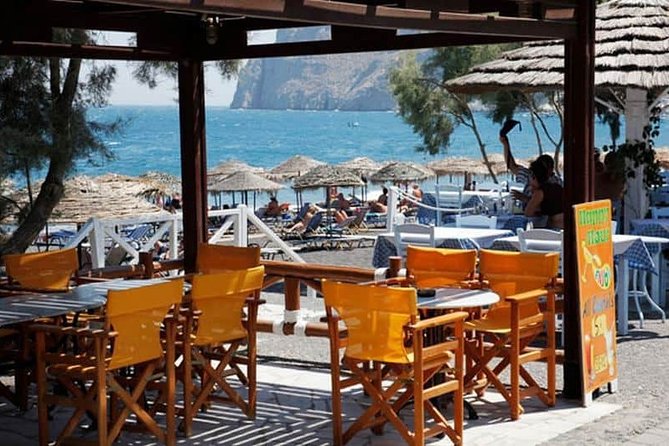 Εxplore The Beaches Of Santorini - Beachfront Dining and Entertainment