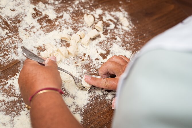 Cesarine: Pasta & Tiramisu Class at Locals Home in Verona - Reviews