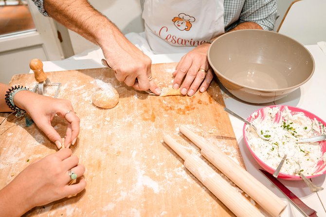 Cesarine: Small Group Pasta and Tiramisu Class in Padua - Maximum Traveler Capacity