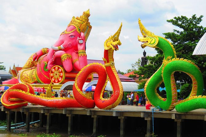 Chachoengsao One Day Trip From Bangkok : Historic Market and Buddhist Temples - Hidden Gems and Landmarks in Chachoengsao