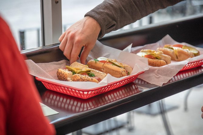 Chicago Small Group Food Tour - Visuals and Testimonials