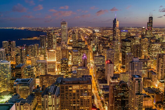 Chicago Small Group Night Tour With Skydeck and Boat Cruise - Boat Cruise Along Chicago River