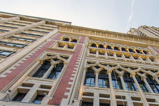 Chicago Walking Tour: Historic Treasures of Chicago - Stunning Art Deco Interiors