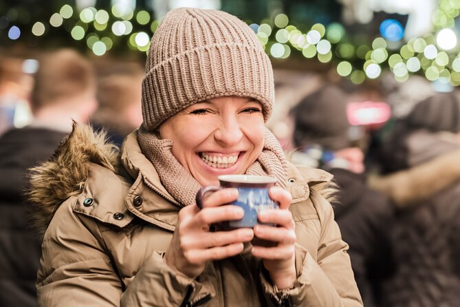 Christmas Charms in Hamburg – Private Walking Tour - Captivating Holiday Decorations