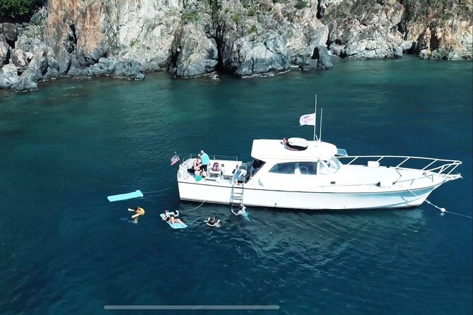 Circle the Island of St. John Lunch Stop at Lime Out (Taco Boat) - Group Size and Intimate Experience