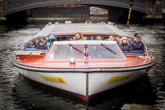 Copenhagen Sightseeing Classic Canal Tour With Live Guide - Meeting and Pickup Information