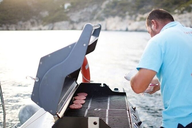 Cruise With BBQ on Board and Dinner in Altea Old Quarter - Meeting and Pickup Information