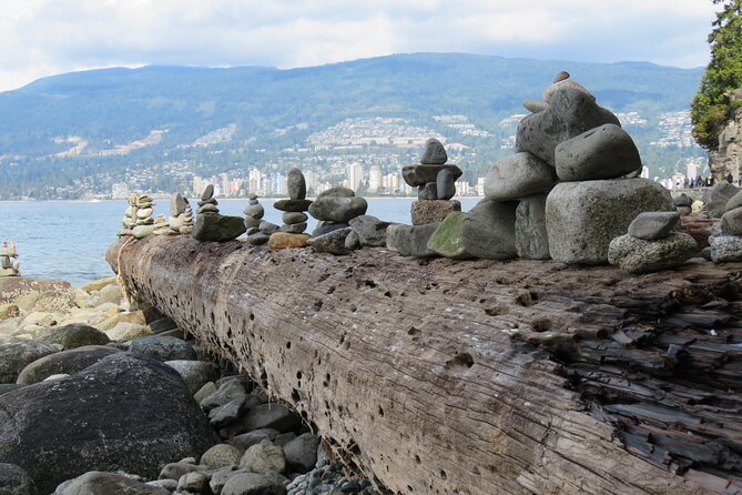 Discover Stanley Park With a Smartphone Audio Tour - Trivia Questions and Flexibility