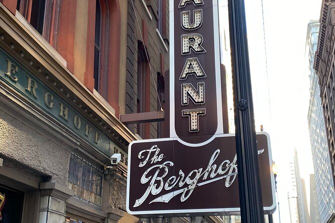 Downtown Chicago TV & Movie Sites Walking Tour - Itinerary