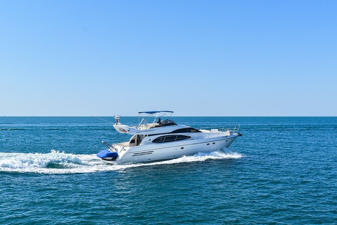 Dubai Yacht Rental - Book 58 Ft Private Yacht up to 28 Persons - Total Review Count