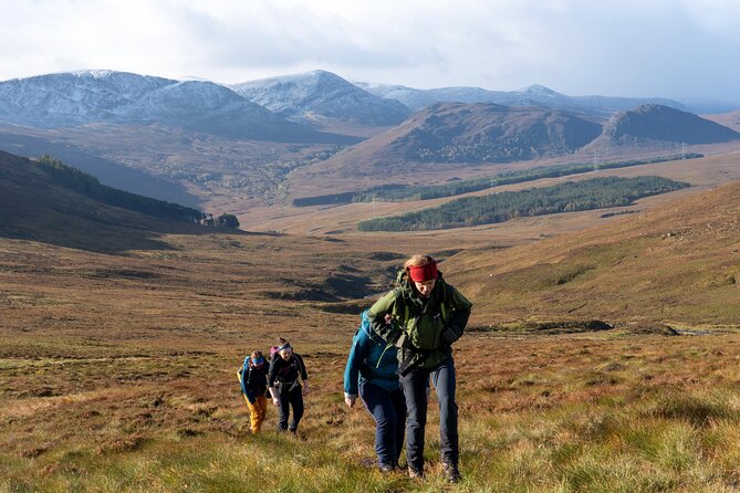 Edinburgh Day Hike in the Pentland Hills - Essential Gear for a Day Hike