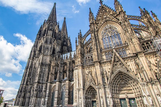Exclusive Private Guided Tour Through the History of Cologne With a Local - Immerse Yourself in Saint Gereons Basilica