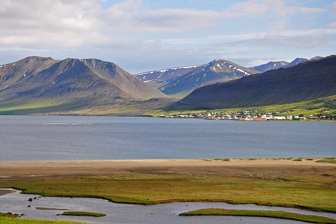 Experience Westfjords and Dynjandi Waterfall From Isafjordur Small Group Tour - Small Group Size Advantage