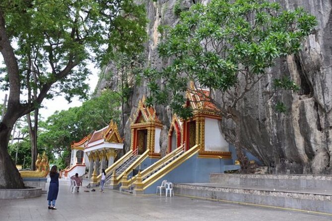 Famous Floating Market Damnoen Saduak Day Tour With Private Guide From Hua Hin - Pricing and Group Size Options