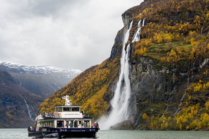 Fjord Cruise Ålesund Geirangerfjord Round Trip - Meeting and Pickup