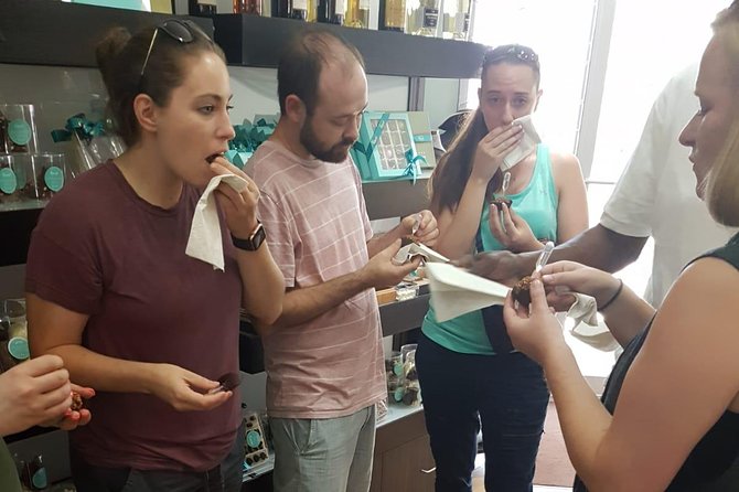 Flavors of Nassau Food Tour - Local Eateries and Restaurants