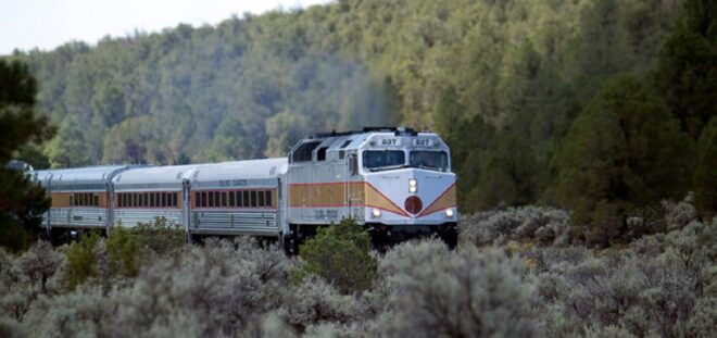From Flagstaff: Grand Canyon Railroad Full-Day Guided Tour - Customer Reviews