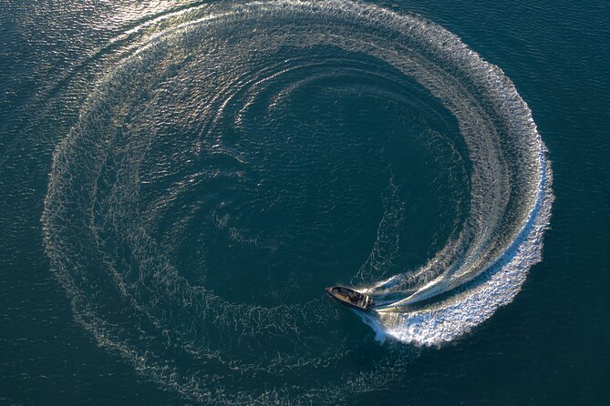 Full and Half-Day Boat Rental in Santorini - License Free - Booking and Availability