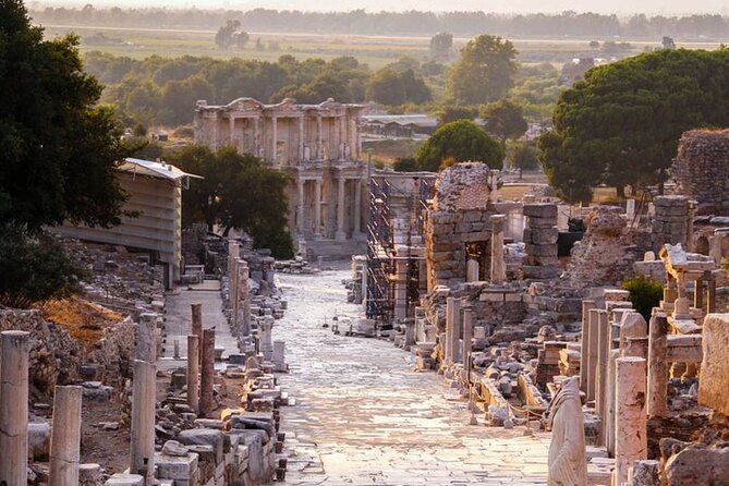 Full-Day Guided Ephesus Tour From Marmaris With Transfers and Lunch - Lunch and Refreshments